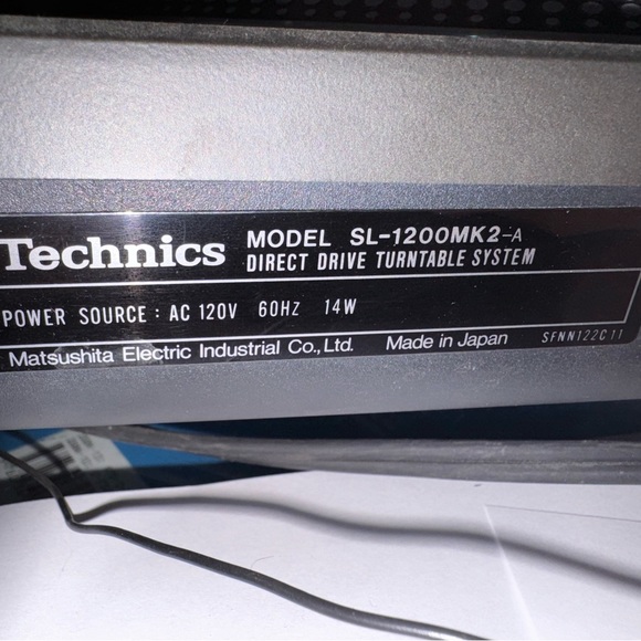 Technics SL-1200MK2 direct drive turntables - Picture 5 of 5